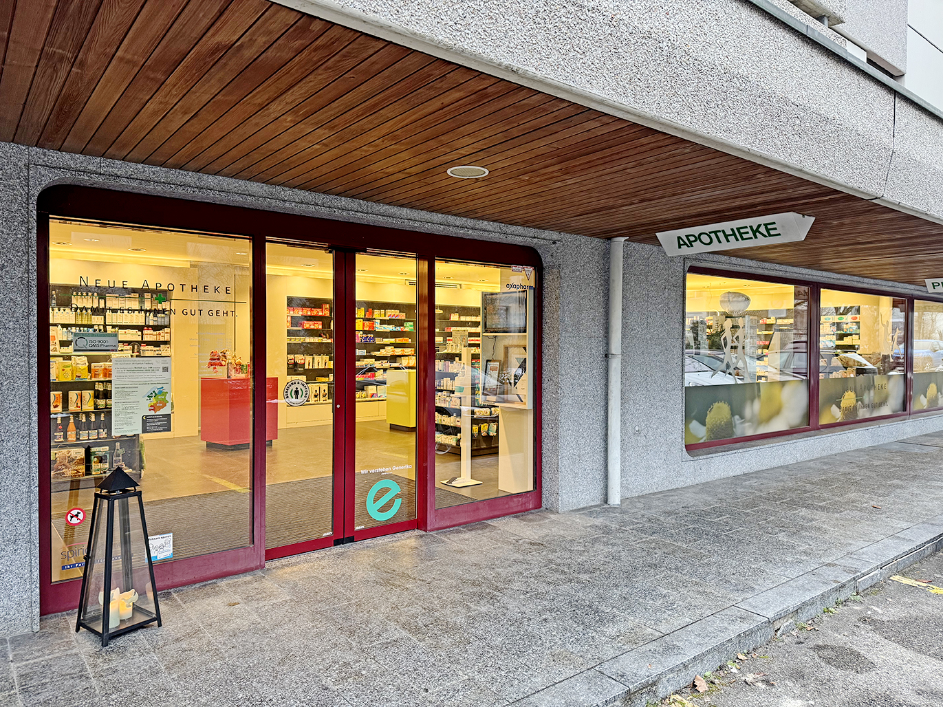 Neue Apotheke · Bahnhofstrasse 5, Düdingen
